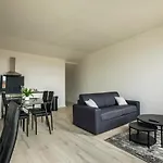 Le Dallas - 1 Chambre, 1 Canape-lit, 1er Etage, Parking, 10min Canal Du Midi Appartement