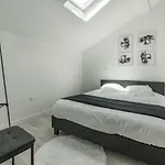 Le Dallas - 1 Chambre, 1 Canape-lit, 1er Etage, Parking, 10min Canal Du Midi Appartement Castelsarrasin