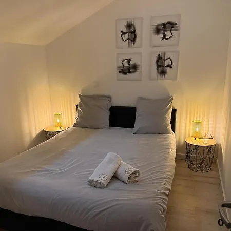 Le Dallas - 1 Chambre, 1 Canape-lit, 1er Etage, Parking, 10min Canal Du Midi *